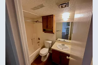 122 Hillside Drive, Elgin, TX 78621 - Photo 9