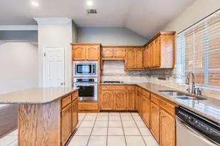 7903 Henry Kinney Row, Austin, TX 78749 - Photo 5