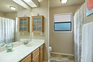 8105 Washita Dr, Austin, TX 78749 - Photo 15