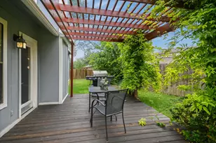 8105 Washita Dr, Austin, TX 78749 - Photo 17