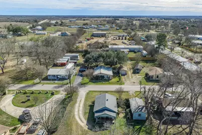 213 Cherry Drive, Lexington, TX 78947 - Photo 27