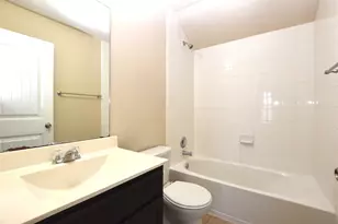 5725 Roderick Dr, Austin, TX 78724 - Photo 17