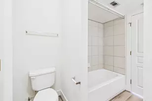 711 W 32nd St, Austin, TX 78705 - Photo 27