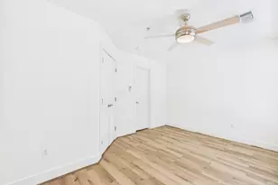 711 W 32nd St, Austin, TX 78705 - Photo 21