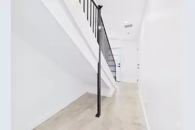 5912 Harold Court #105, Austin, TX 78721 - Photo 5