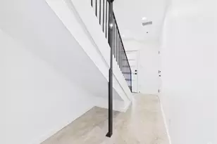 5912 Harold Ct, Austin, TX 78721 - Photo 5