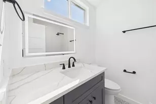 5912 Harold Ct, Austin, TX 78721 - Photo 21