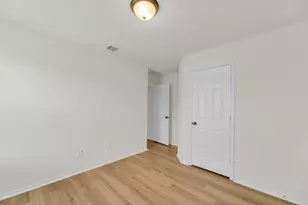 270 Apricot Dr, Kyle, TX 78640 - Photo 29