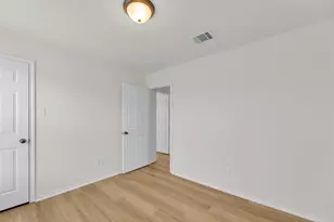 270 Apricot Dr, Kyle, TX 78640 - Photo 27