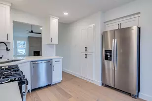 10506 Little Pebble Dr, Austin, TX 78758 - Photo 11