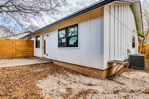 10506 Little Pebble Dr, Austin, TX 78758 - Photo 29