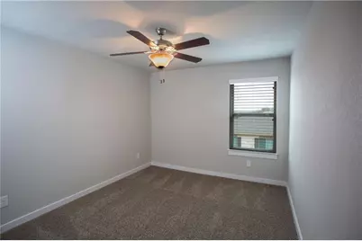 137 Lakeview Court, Kyle, TX 78640 - Photo 11