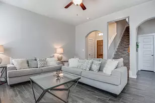 137 Lakeview Ct, Kyle, TX 78640 - Photo 13