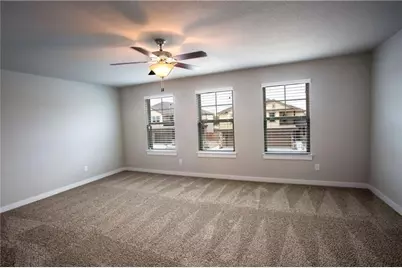137 Lakeview Court, Kyle, TX 78640 - Photo 5