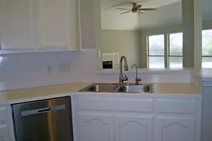 1010 Magnolia Cove, Buda, TX 78610 - Photo 7