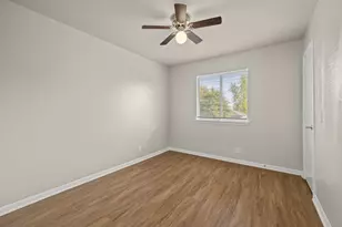 502 Garrett Ct, Hutto, TX 78634 - Photo 21