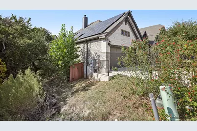210 Barton Run Drive, Georgetown, TX 78628 - Photo 3