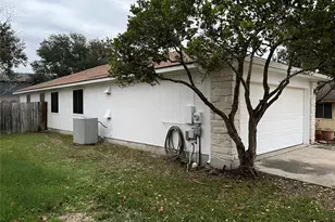 862 Latteridge Dr, Austin, TX 78748 - Photo 3