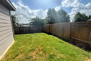 201 Sunnymeade Ln, Jarrell, TX 76537 - Photo 5