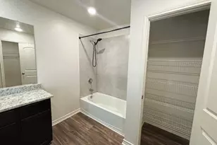 201 Sunnymeade Ln, Jarrell, TX 76537 - Photo 13