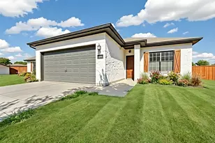 112 Flinn St, Hutto, TX 78634 - Photo 1