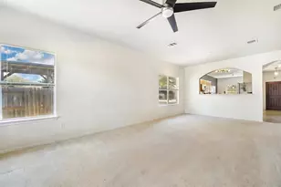 112 Flinn St, Hutto, TX 78634 - Photo 5