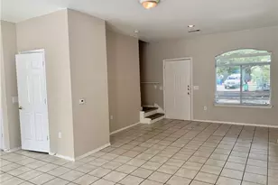 1121 Terry Dr, Austin, TX 78721 - Photo 3