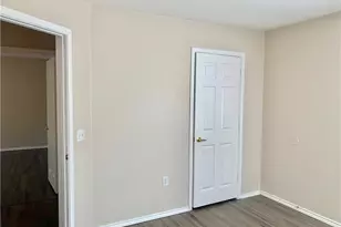 1121 Terry Dr, Austin, TX 78721 - Photo 13
