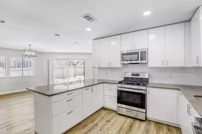 8126 Ceberry Drive, Austin, TX 78759 - Photo 7