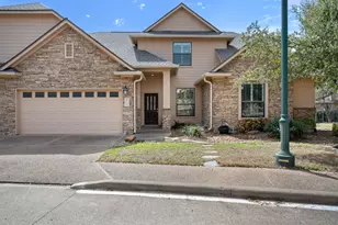 4229 John's Light Dr, Austin, TX 78727 - Photo 3