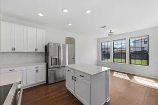 380 Apricot Dr, Kyle, TX 78640 - Photo 11