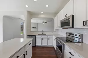 380 Apricot Dr, Kyle, TX 78640 - Photo 13