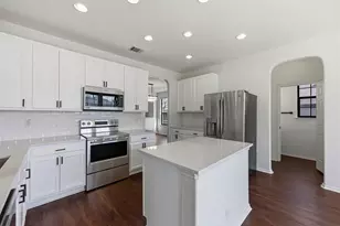 380 Apricot Dr, Kyle, TX 78640 - Photo 9