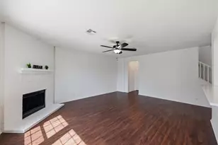 380 Apricot Dr, Kyle, TX 78640 - Photo 7