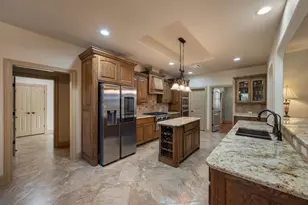 204 Overlook Ct, Georgetown, TX 78628 - Photo 13