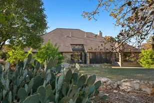 204 Overlook Ct, Georgetown, TX 78628 - Photo 31