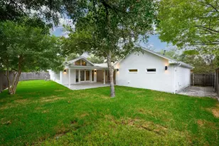2710 Greenlawn Pkwy, Austin, TX 78757 - Photo 27