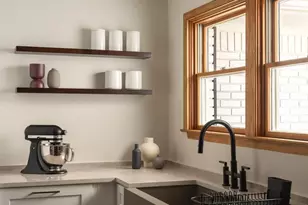 2710 Greenlawn Pkwy, Austin, TX 78757 - Photo 33