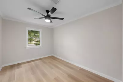 2710 Greenlawn Parkway, Austin, TX 78757 - Photo 21