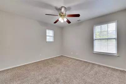 2201 E 18th Street #B, Austin, TX 78702 - Photo 17