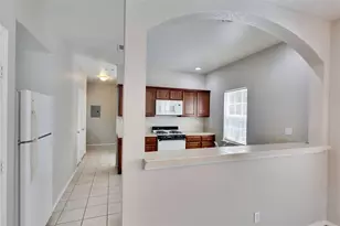 2201 E 18th St, Austin, TX 78702 - Photo 5