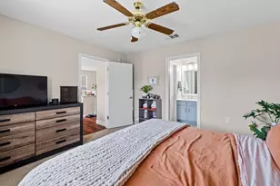 5220 Hutchinson Dr, Austin, TX 78723 - Photo 9