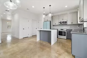 114 Shady Bluff Dr, Wimberley, TX 78676 - Photo 11