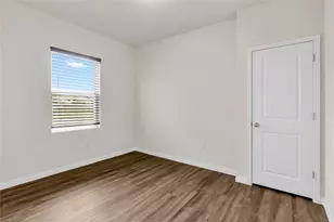 360 Bell Rings Dr, Jarrell, TX 76537 - Photo 15