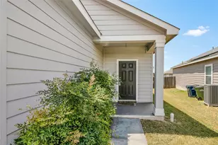 360 Bell Rings Dr, Jarrell, TX 76537 - Photo 3