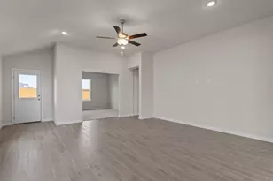 224 Ironshoe Trl, Liberty Hill, TX 78642 - Photo 11