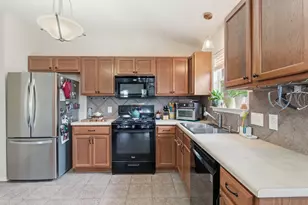 1701 McClannahan Dr, Austin, TX 78748 - Photo 9