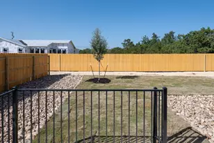 20107 Park Strip St, Lago Vista, TX 78645 - Photo 7