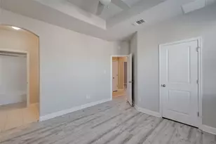 5701 Cougar Dr, Austin, TX 78745 - Photo 11