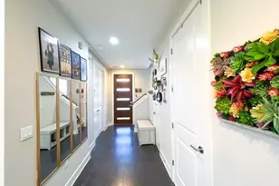 807 E 16th St, Austin, TX 78702 - Photo 3